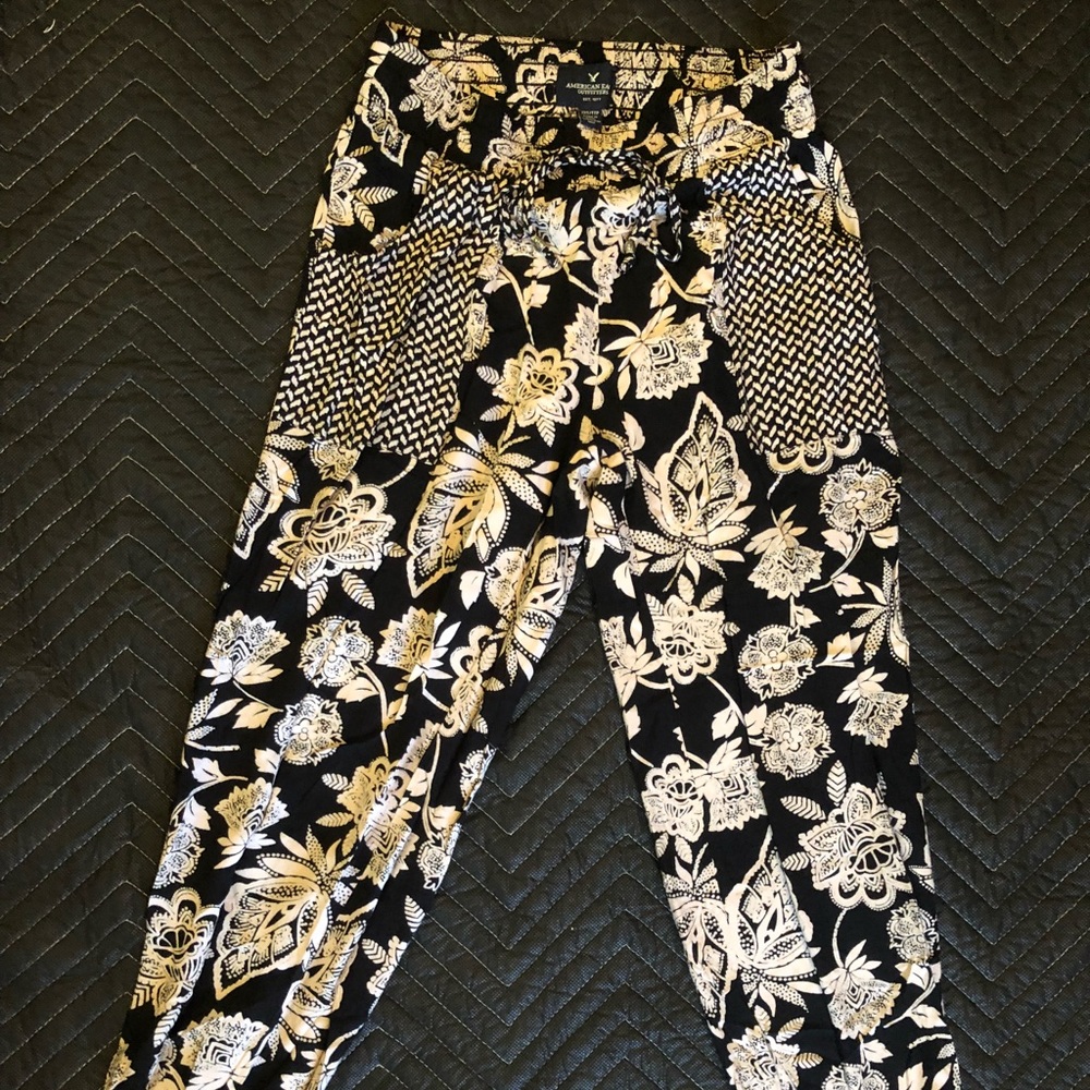 American Eagle pants